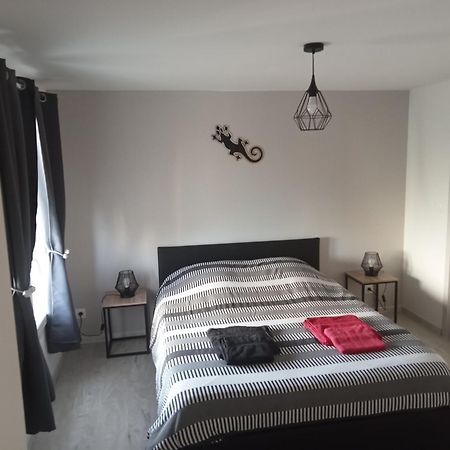 Les Lauriers Roses Apartment Фонвией Екстериор снимка