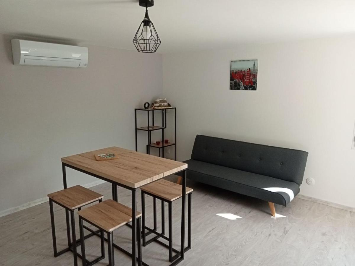 Les Lauriers Roses Apartment Фонвией Екстериор снимка